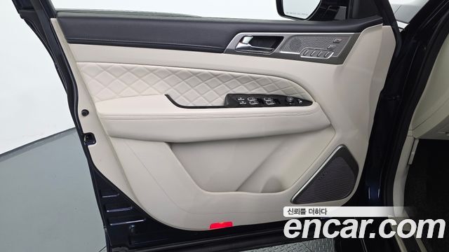 KG Mobility Rexton 2018 — photo 14