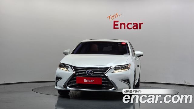 Lexus ES 2017 — photo 3