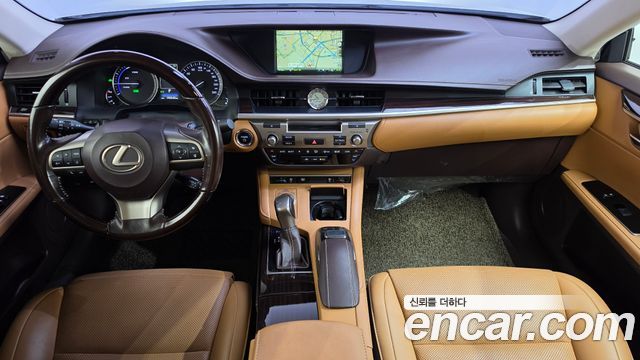 Lexus ES 2017 — photo 7