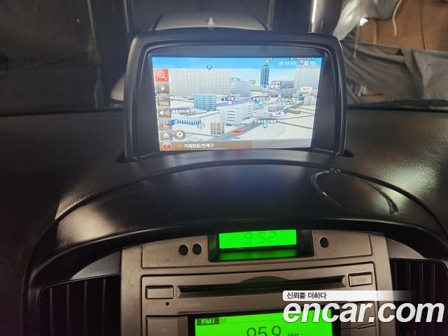 Hyundai Starex 2015 — photo 4