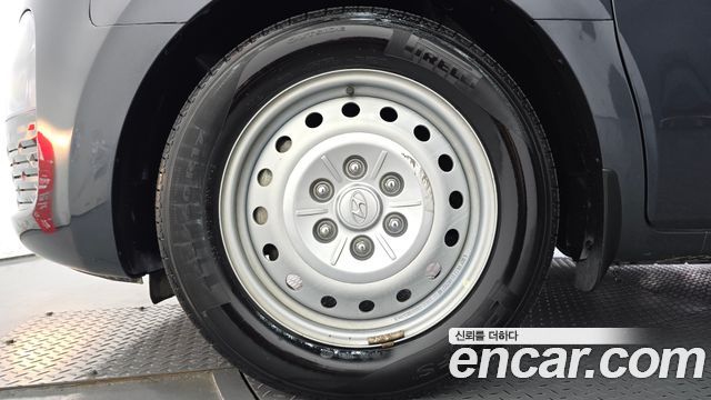 Hyundai Staria 2022 — photo 5