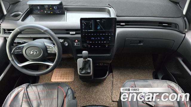 Hyundai Staria 2022 — photo 10