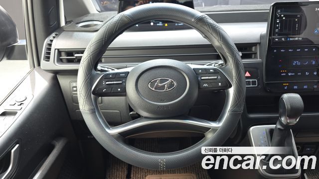 Hyundai Staria 2022 — photo 21