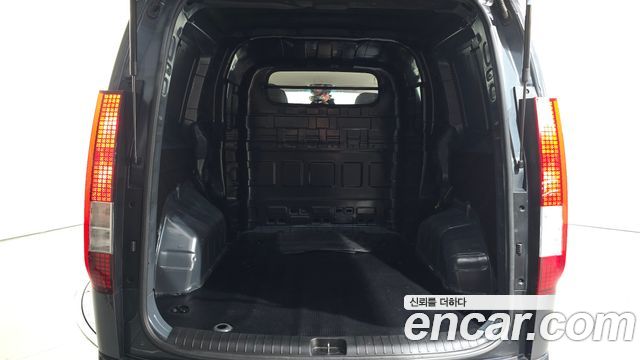 Hyundai Staria 2022 — photo 26