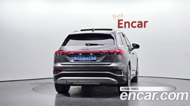 Audi Q4 e-tron 2026 — photo 4