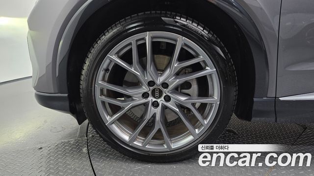 Audi Q4 e-tron 2026 — photo 5