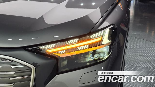 Audi Q4 e-tron 2026 — photo 8