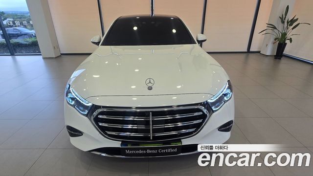 Mercedes-Benz E-Class 2026 — photo 3