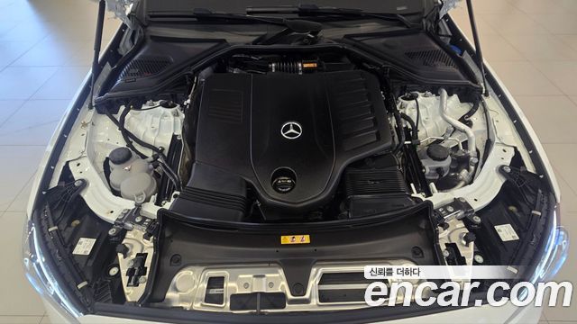 Mercedes-Benz E-Class 2026 — photo 6