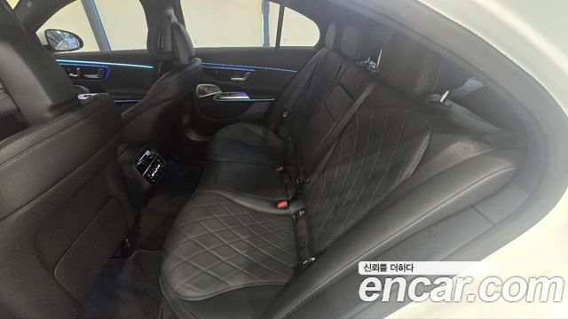 Mercedes-Benz E-Class 2026 — photo 11