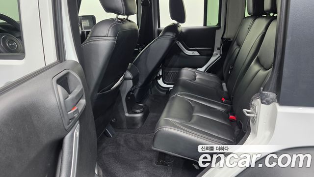 Jeep Wrangler 2013 — photo 12