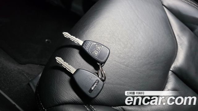 Jeep Wrangler 2013 — photo 18