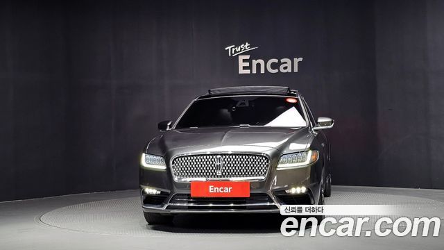 Lincoln Continental 2019 — photo 3