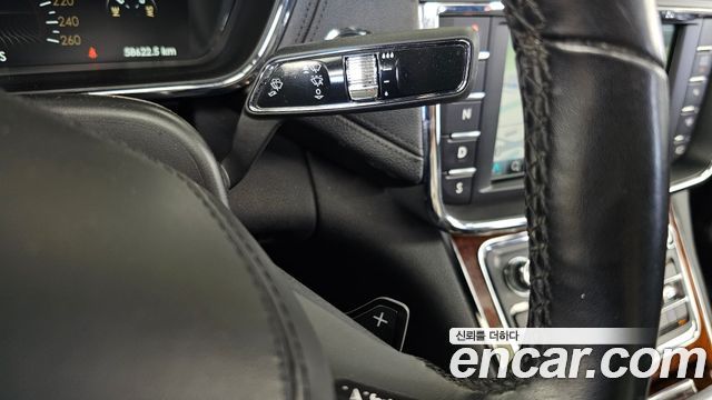 Lincoln Continental 2019 — photo 28