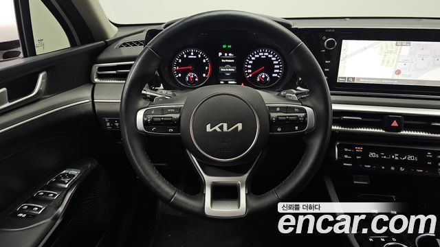 Kia K5 2023 — photo 19