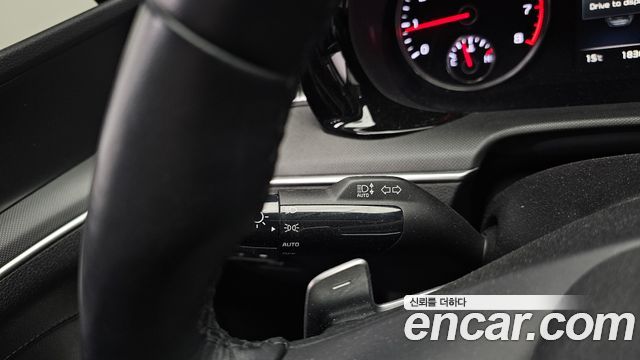 Kia K5 2023 — photo 31