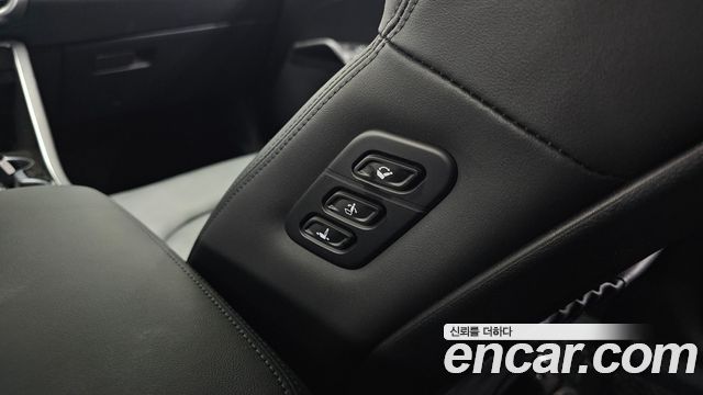 Kia K5 2023 — photo 32