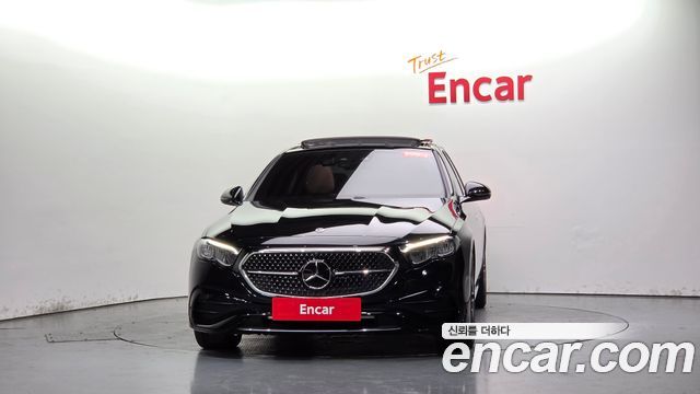 Mercedes-Benz E-Class 2026 — photo 3