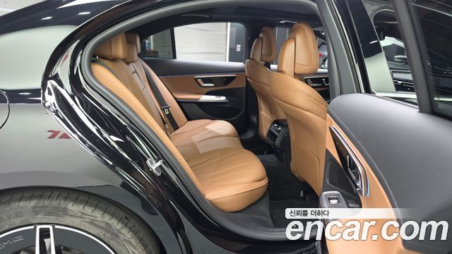 Mercedes-Benz E-Class 2026 — photo 18