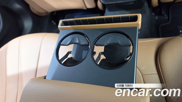 Mercedes-Benz E-Class 2026 — photo 28