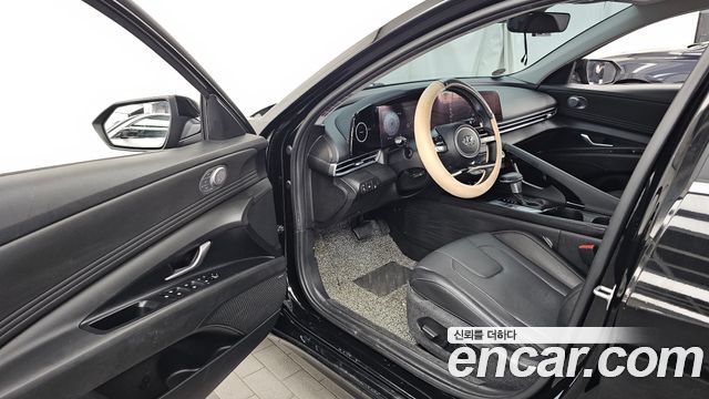 Hyundai AVANTE 2023 — photo 13
