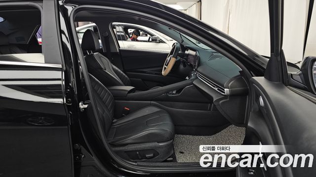 Hyundai AVANTE 2023 — photo 17