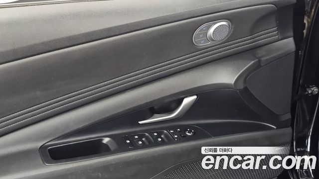 Hyundai AVANTE 2023 — photo 28