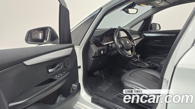BMW 2-Series 2015 — photo 10