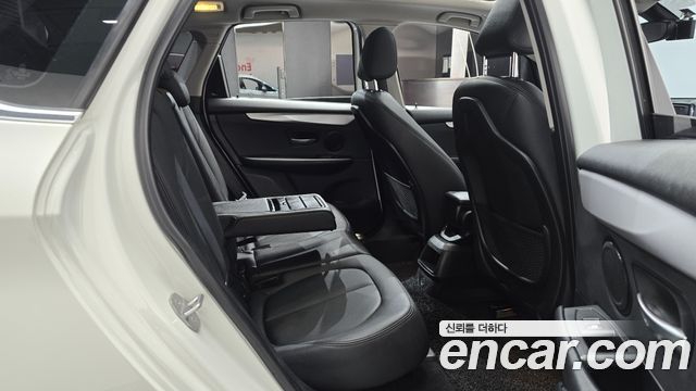 BMW 2-Series 2015 — photo 11