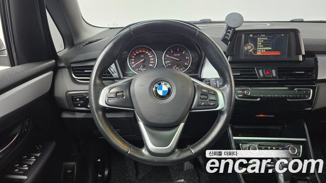 BMW 2-Series 2015 — photo 12