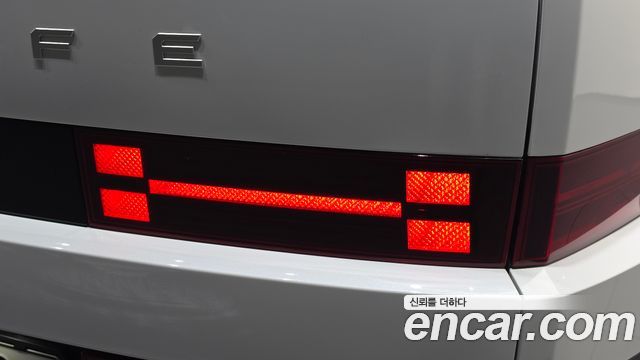 Hyundai Santafe 2024 — photo 9