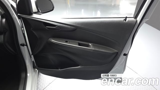 Chevrolet Korea Spark 2022 — photo 14