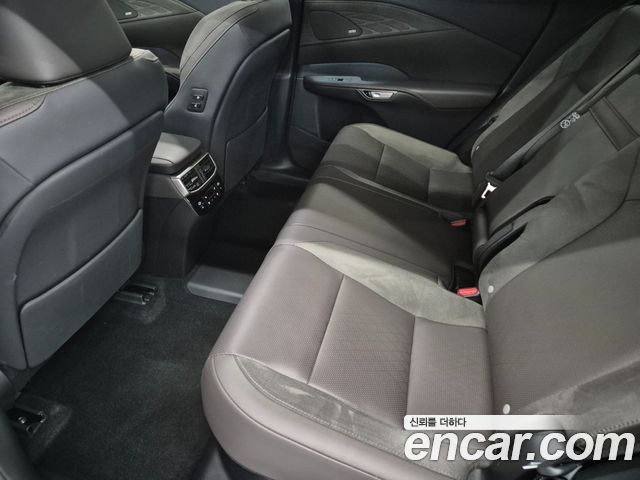 Lexus RX 2025 — photo 15
