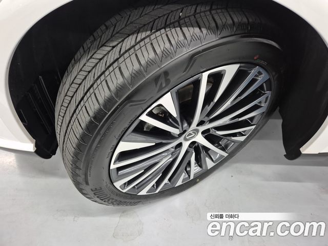 Lexus RX 2025 — photo 17