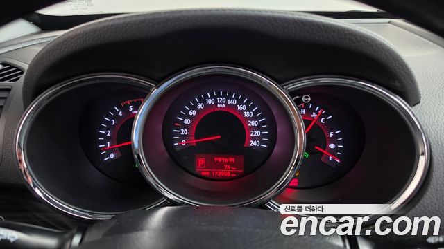 Kia Sorento 2012 — photo 11