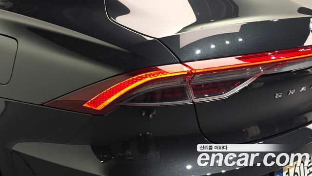 Hyundai Grandeur 2022 — photo 9