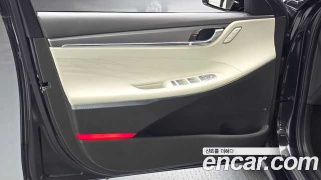 Hyundai Grandeur 2022 — photo 14