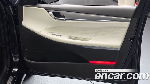Hyundai Grandeur 2022 — photo 15