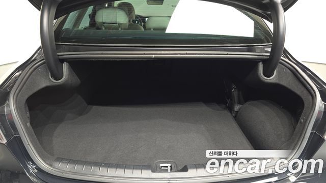 Hyundai Grandeur 2022 — photo 27