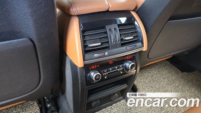 BMW X6 2018 — photo 19
