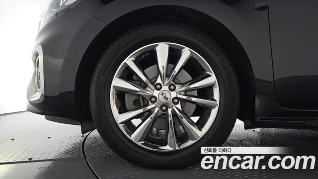 Kia Canival 2019 — photo 5