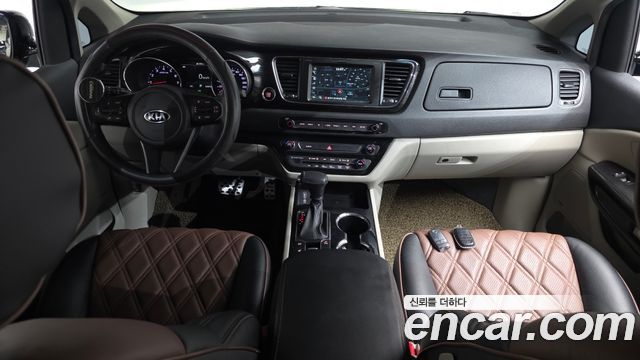 Kia Canival 2019 — photo 10