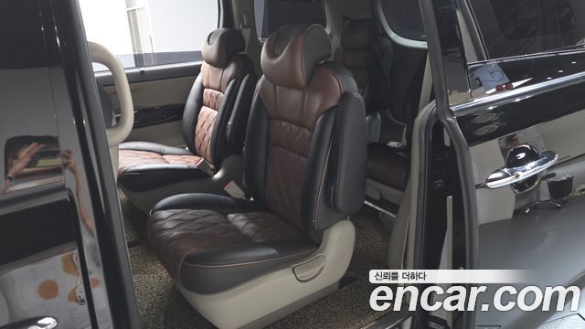 Kia Canival 2019 — photo 18