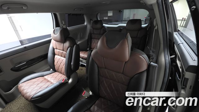 Kia Canival 2019 — photo 24