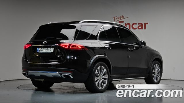 Mercedes-Benz GLE-Class 2022 — photo 2