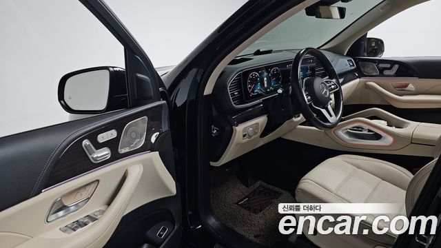 Mercedes-Benz GLE-Class 2022 — photo 13