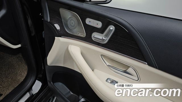 Mercedes-Benz GLE-Class 2022 — photo 34