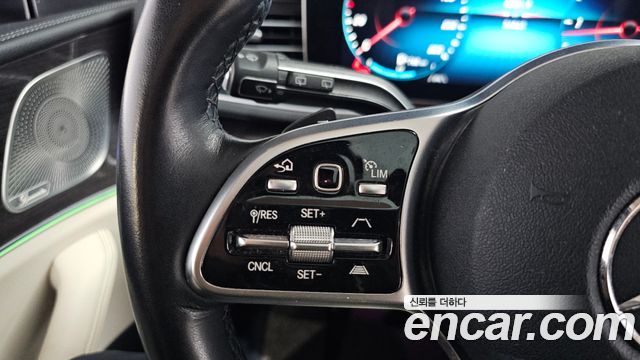 Mercedes-Benz GLE-Class 2022 — photo 36