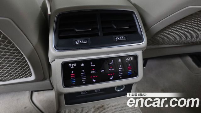 Audi A7 2021 — photo 18