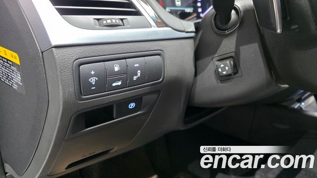 Genesis G80 2018 — photo 12